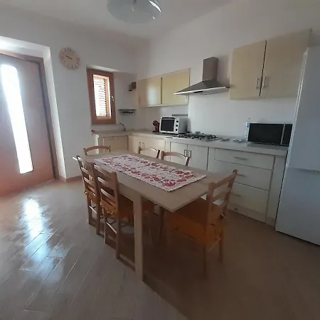 Feriehus Casa Lorena Vista Mare *