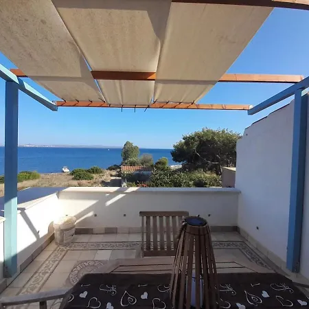Casa Lorena Vista Mare Feriehus *